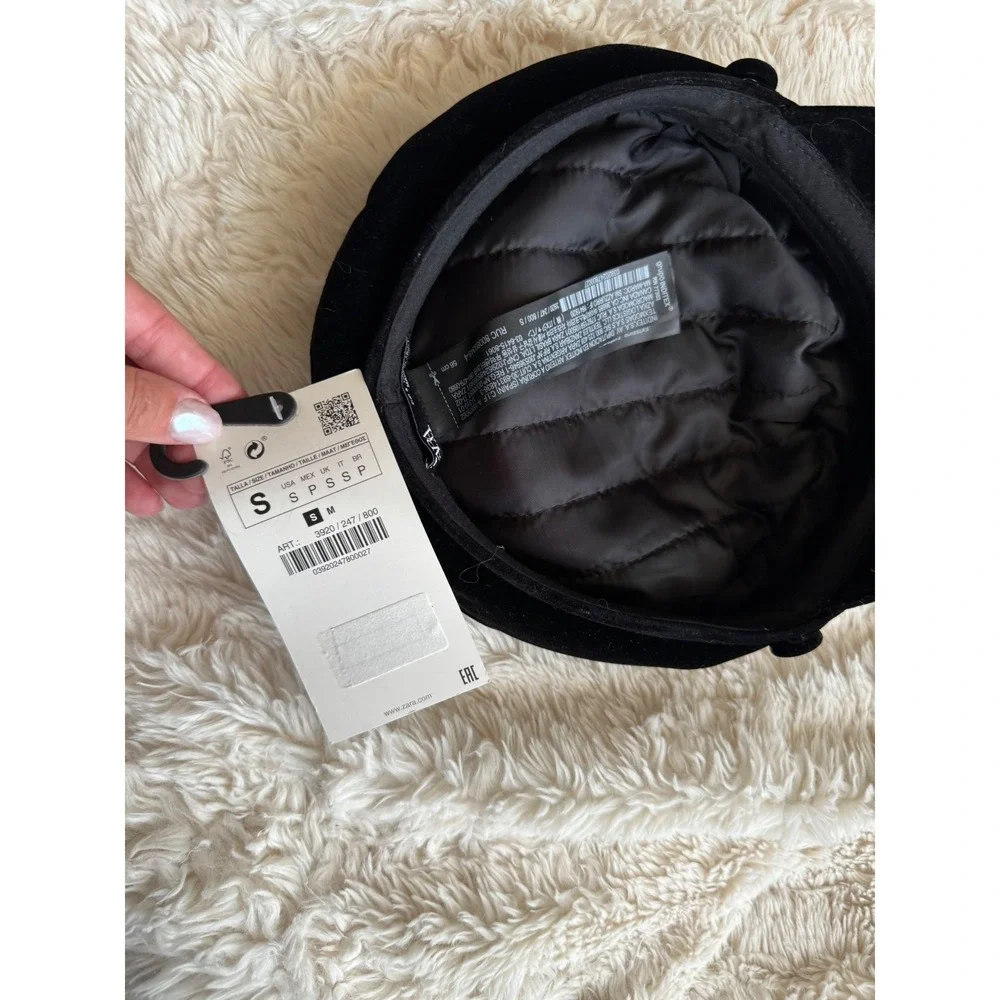 NWT Zara Accessories Black Velvet Baker Boy Newsboy Cap Hat Size Medium
